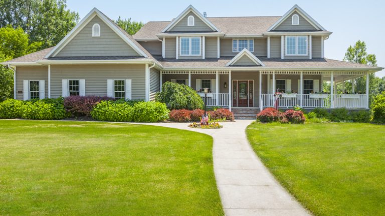 House with perfect lawn