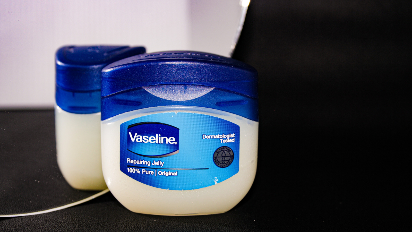 Brilliant Vaseline Home Hacks You Need to Know - Global Ideas